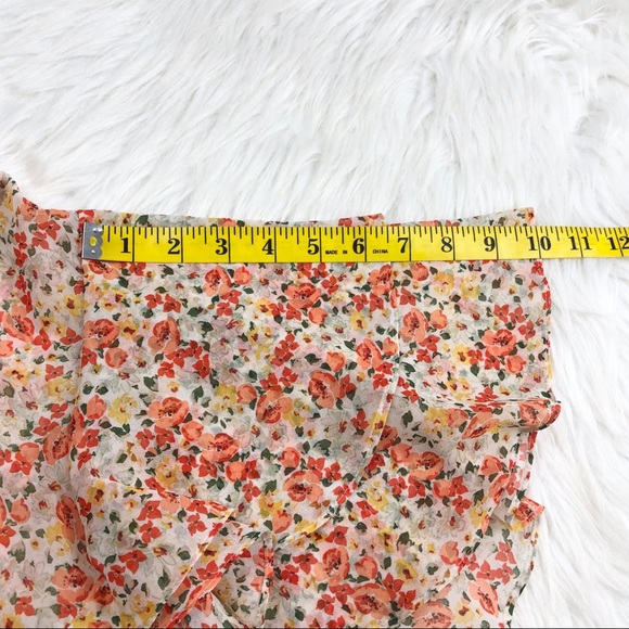 ❌SOLD❌Zara Basic Collection Floral Ruffle Blouse - Picture 6 of 9